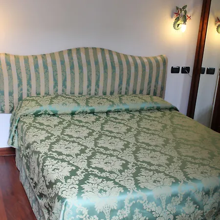 Hotel Centrale Bellagio Отель Белладжо